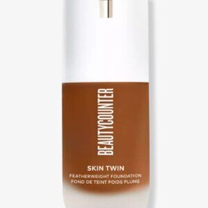 Beautycounter Dark 520 Skin Twin Featherweight Foundation